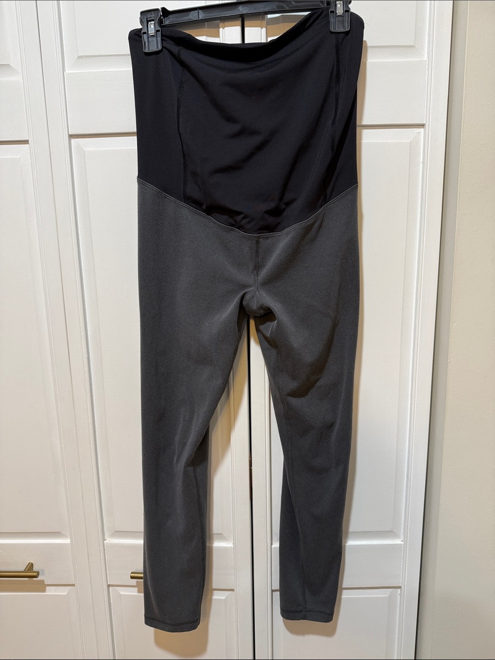 Isabel Maternity by Ingrid & Isabel Two-Tone Black and Gray Maternity Leggings
